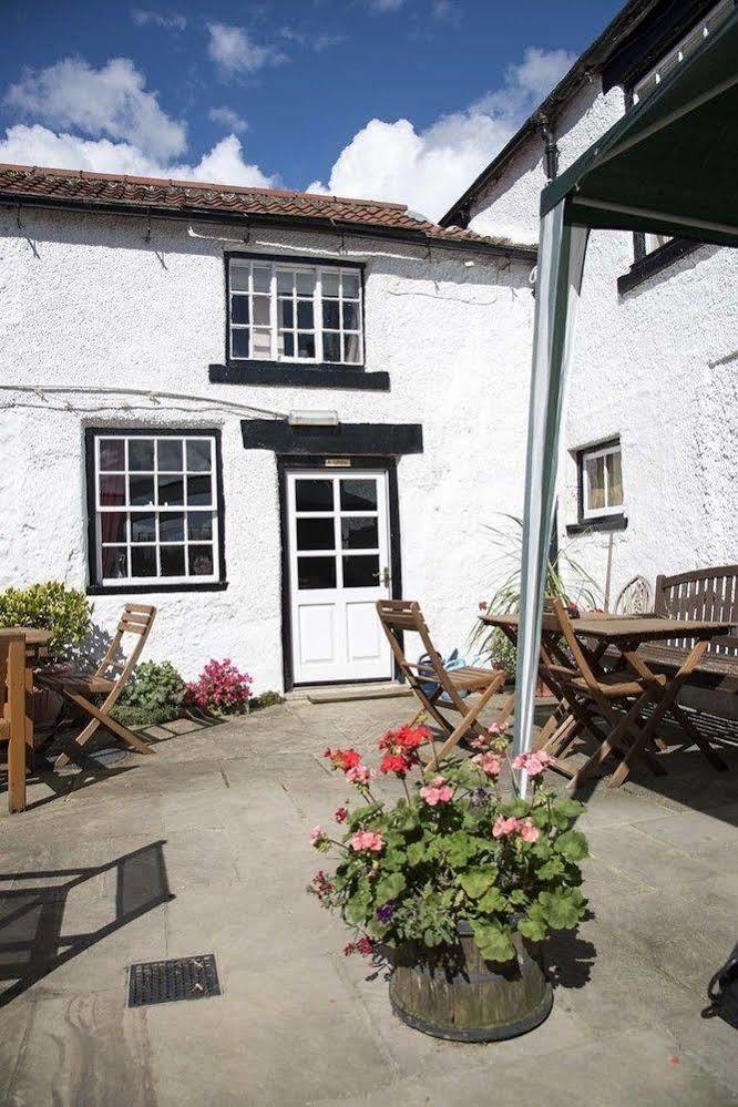 The Greyhound Inn Bedale Eksteriør billede