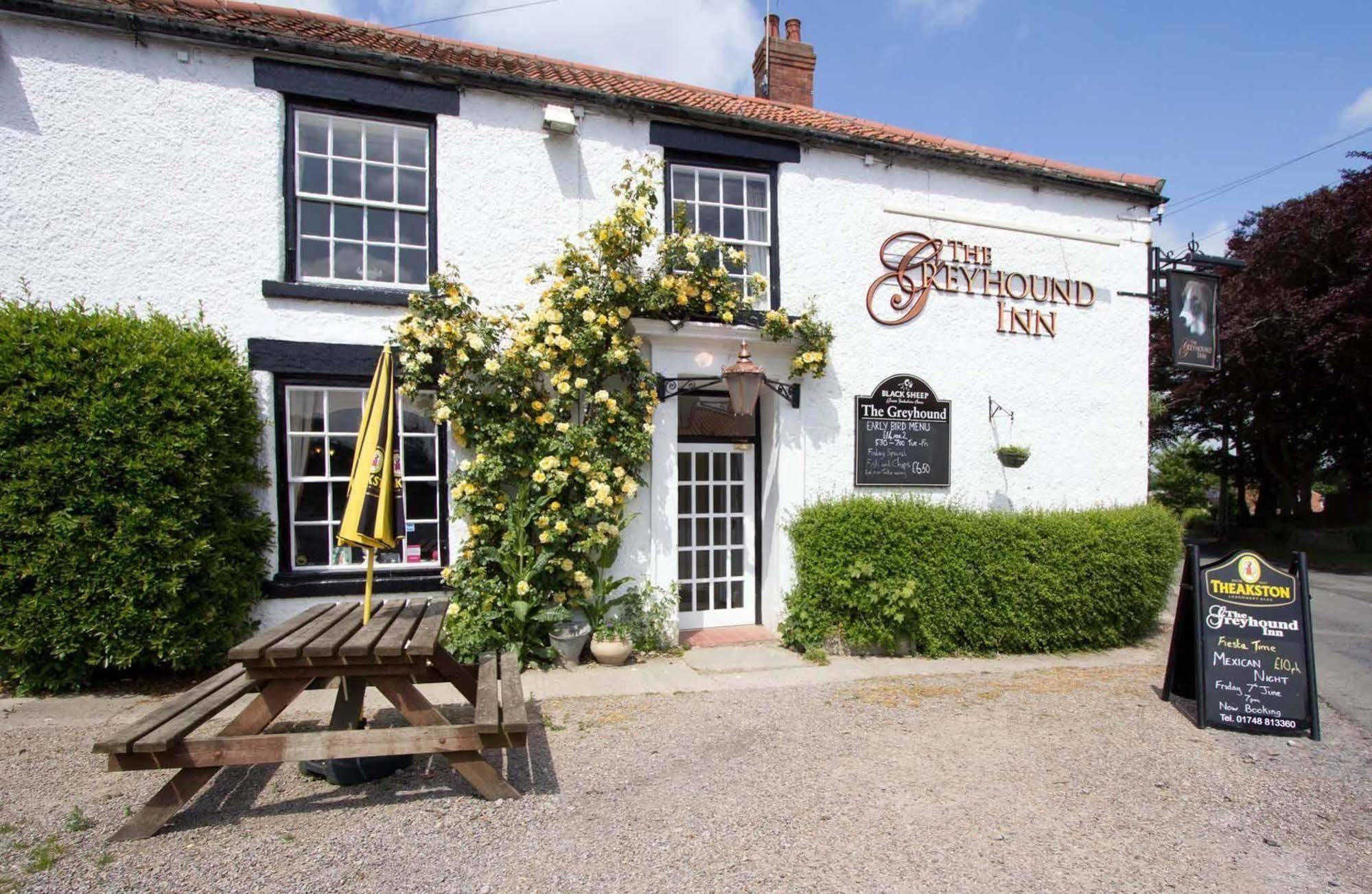 The Greyhound Inn Bedale Eksteriør billede